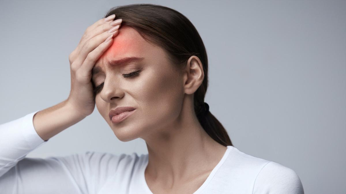 11 Cara Meredakan Sakit Kepala Secara Alami dan Cepat tanpa Efek Samping