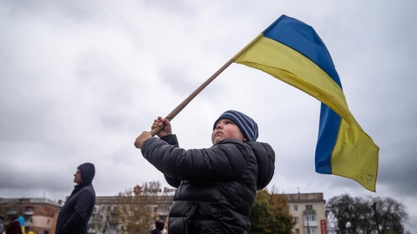 Presiden Zelensky Pecat Panglima Militer Ukraina, Rusia Untung Besar!