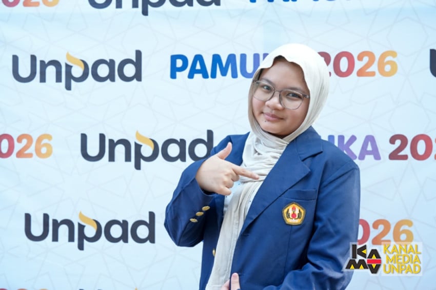 Cerita Queenzha, Mahasiswa Termuda Unpad yang Berhasil Masuk Kedokteran Gigi